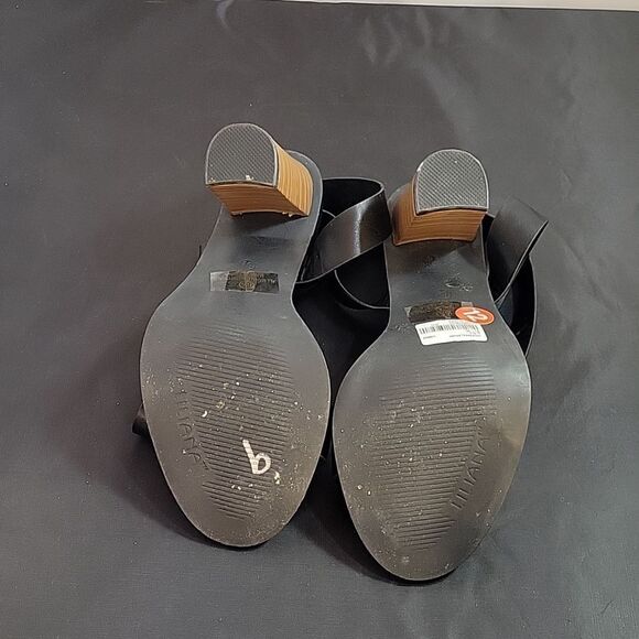 BRAND NEW LILIANA ANKLE STRAP POINTED TOE HIGH HEEL SANDAL - Picture 13 of 15